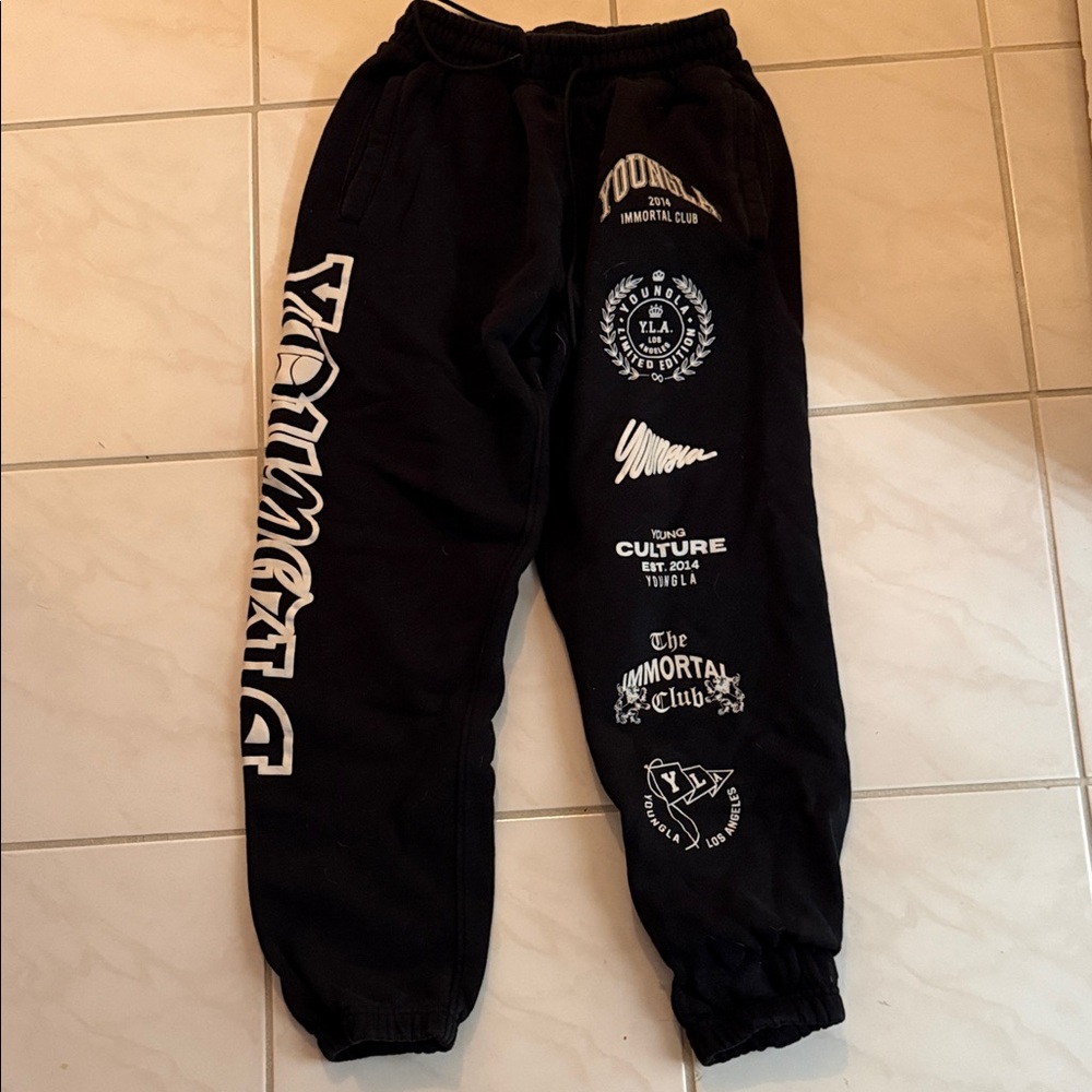 Black youngLA joggers retro